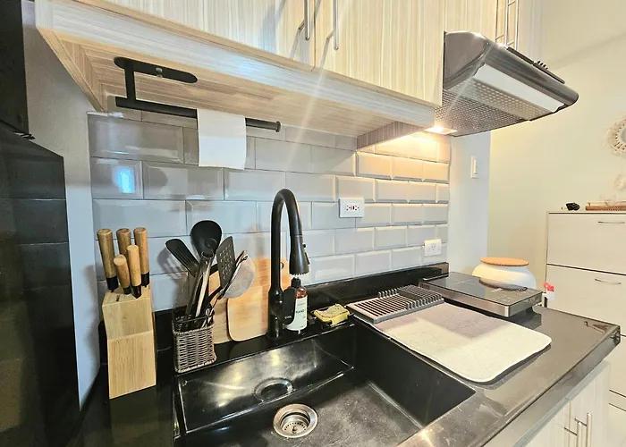 1 Bedroom Pool View - Comfort Luxury - Near Airport In Lapu-lapu Appartamento Lapu-Lapu City