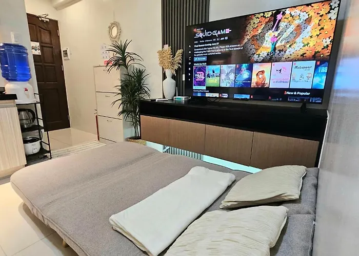 1 Bedroom Pool View - Comfort Luxury - Near Airport In Lapu-lapu Appartamento