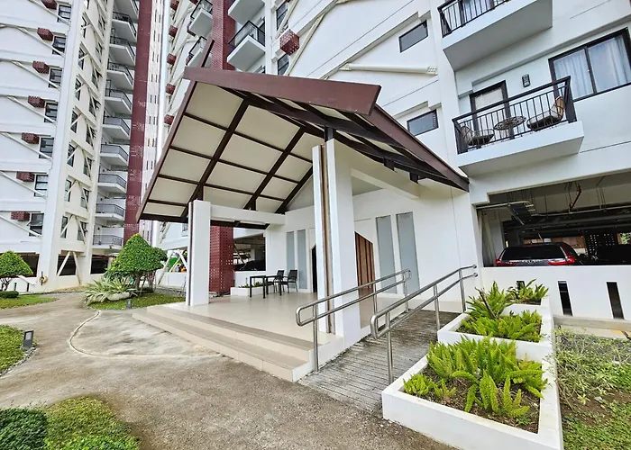 1 Bedroom Pool View - Comfort Luxury - Near Airport In Lapu-lapu Appartamento Lapu-Lapu City