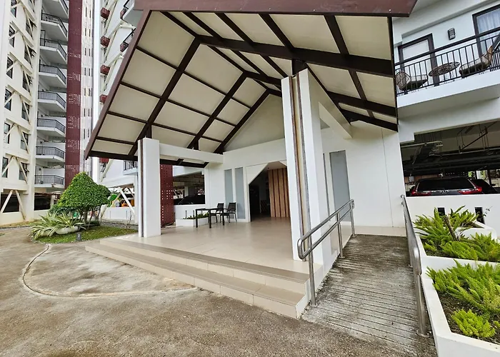 1 Bedroom Pool View - Comfort Luxury - Near Airport In Lapu-lapu Appartamento